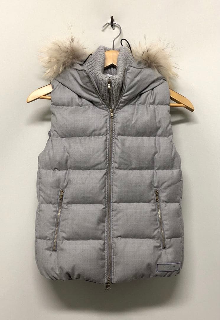 wami's様■ TATRAS タトラス ダウンベスト ラクーンファー