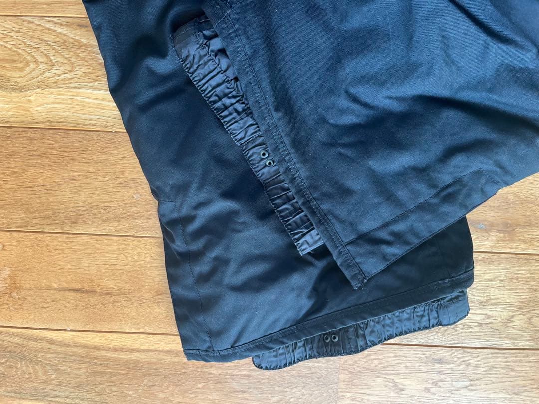 686 シックスエイトシックス　スノーボードウェア　上下セット　M