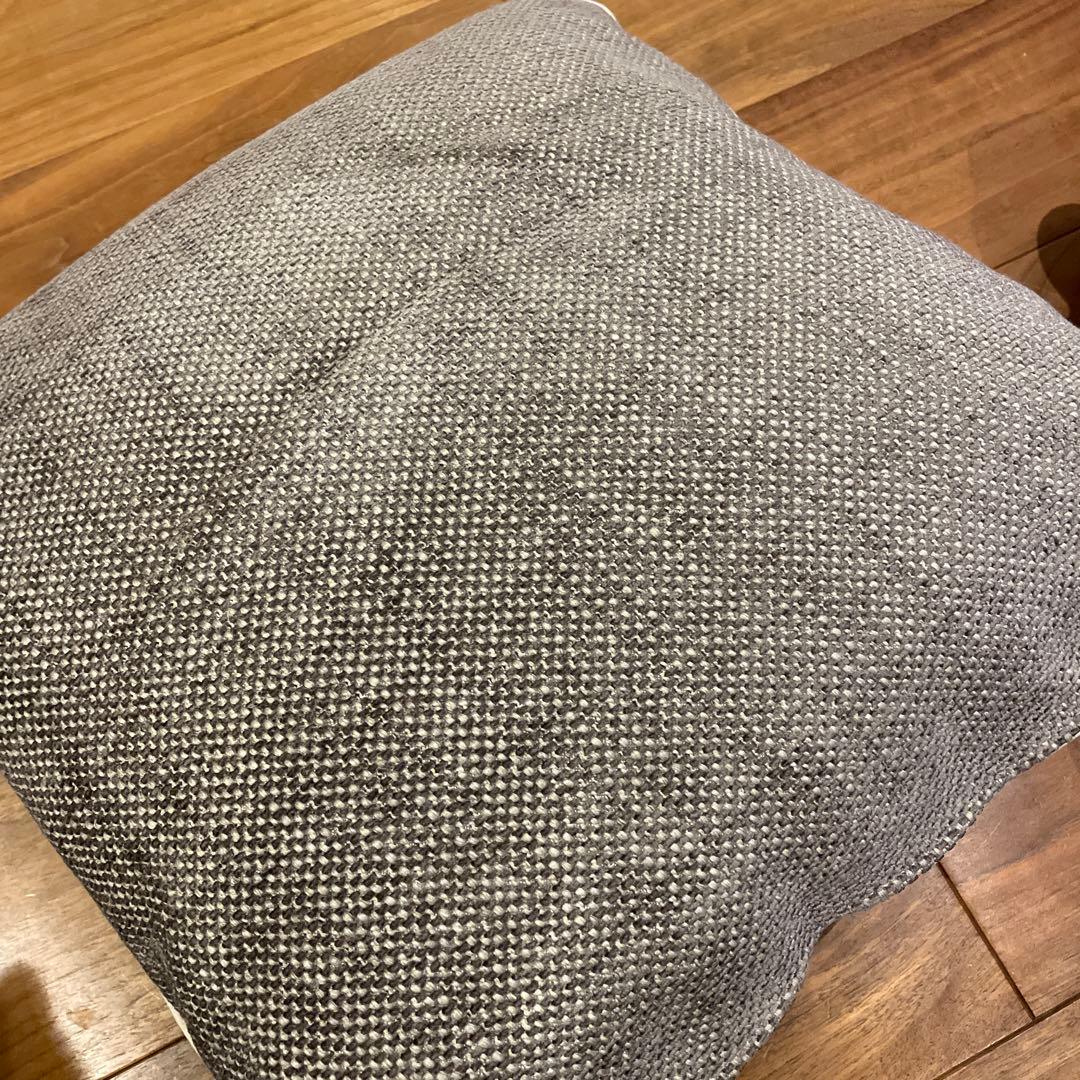 【新品未使用品】arflex天然羽毛クッション