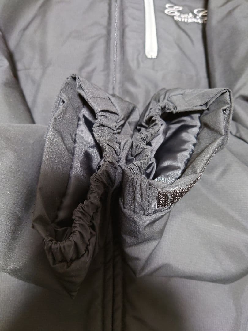 未使用級✨エバーグリーン ライトフーディージャケット 中綿入りダウン 黒 M