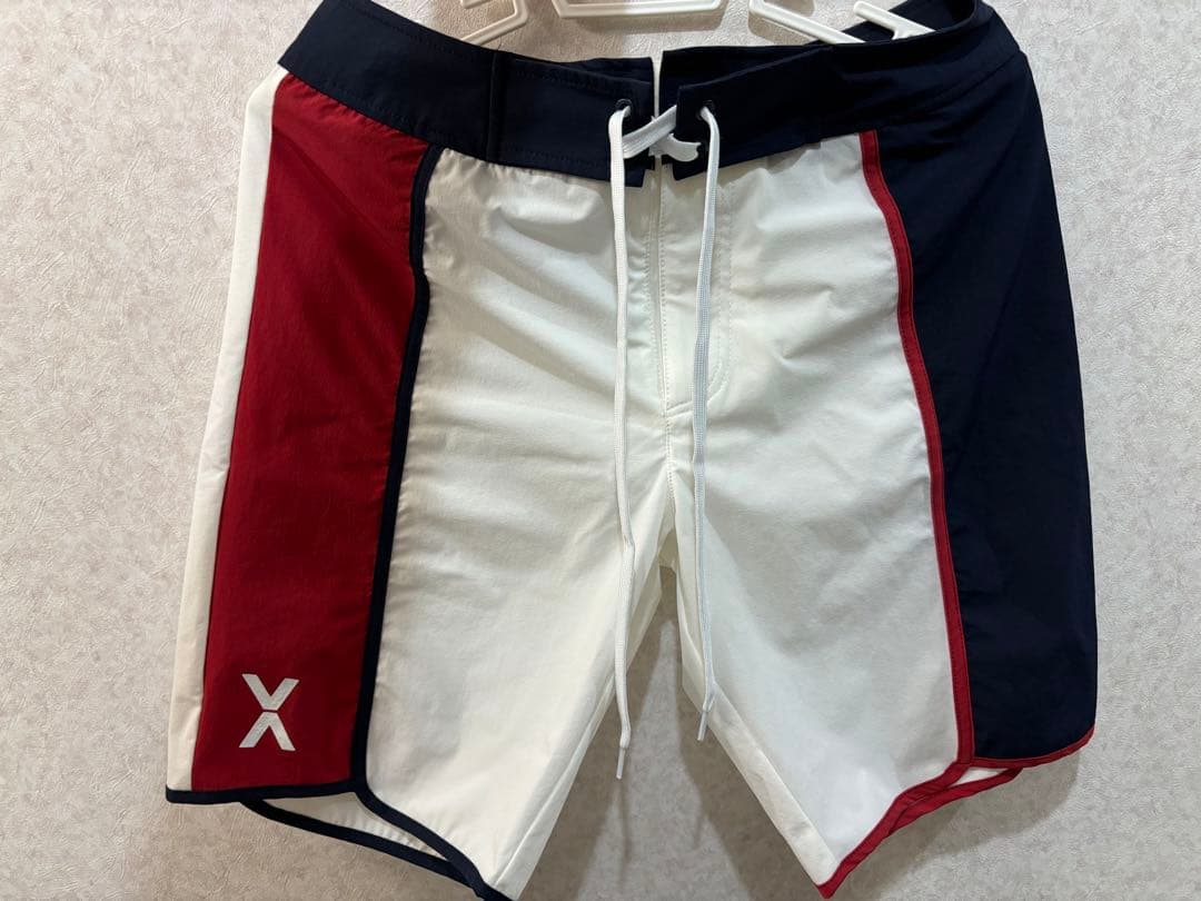 VEATM サーフパンツ　Sサイズ ホワイト/レッド/ネイビー