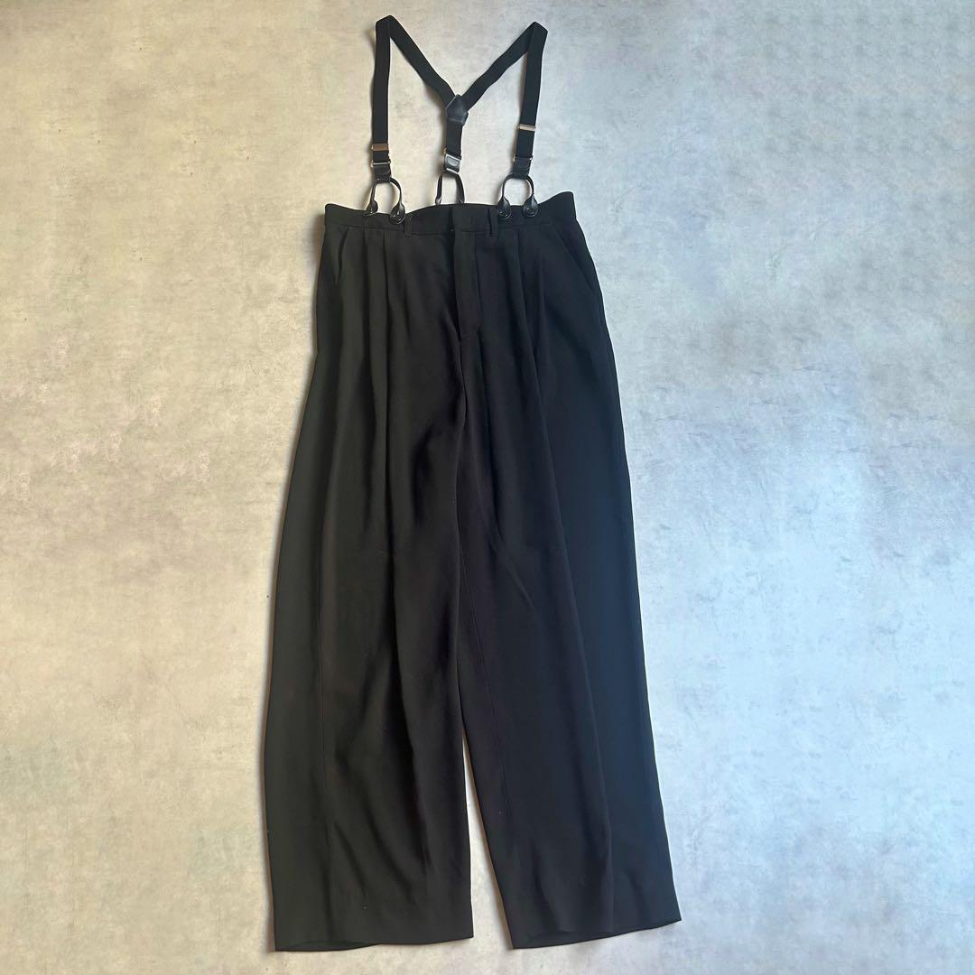 カレンソロジー 24AW サスペンダー付きタックパンツ フルレングス 黒