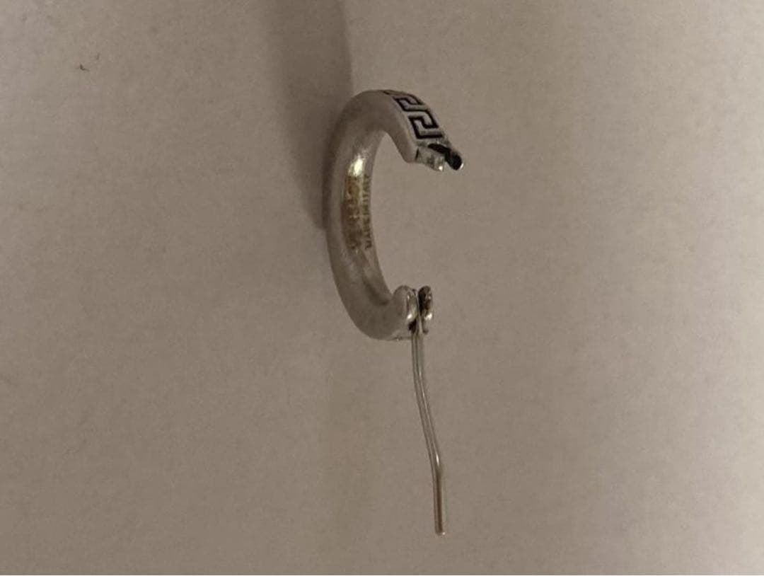 VERSACE ピアス　片耳　シルバーカラー