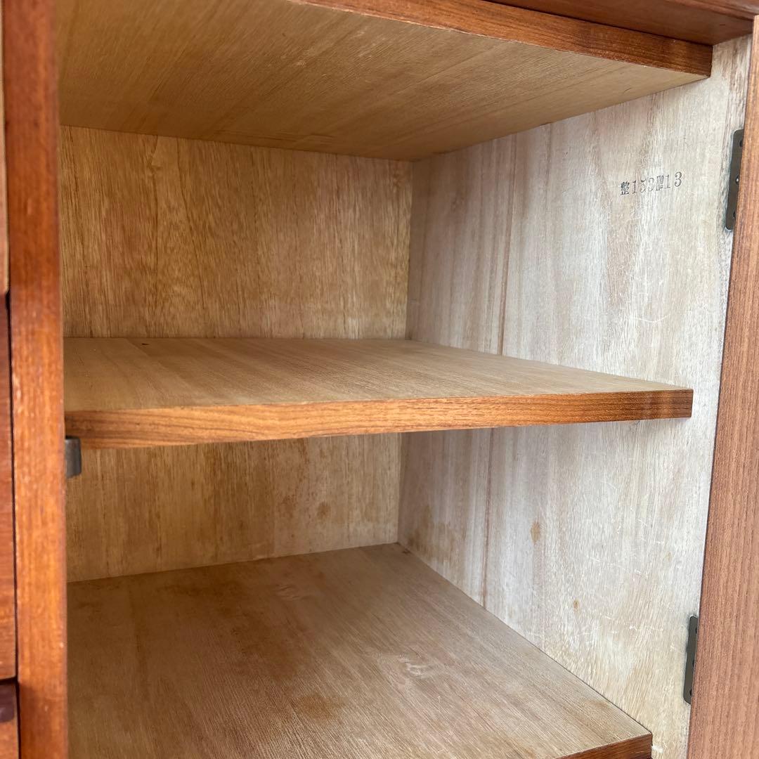 北欧デザインの整理箪笥　洋服ダンス　引き出し7杯　ドロワー　箪笥　天然木