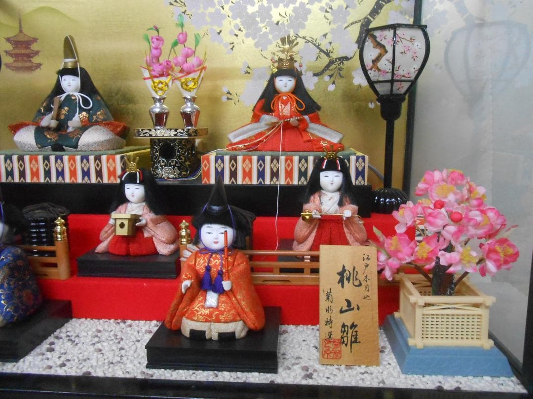 G03 ガラスケース 塗枠 高さ約53㌢ 幅約73㌢ 奥行約42㌢ 木目込雛