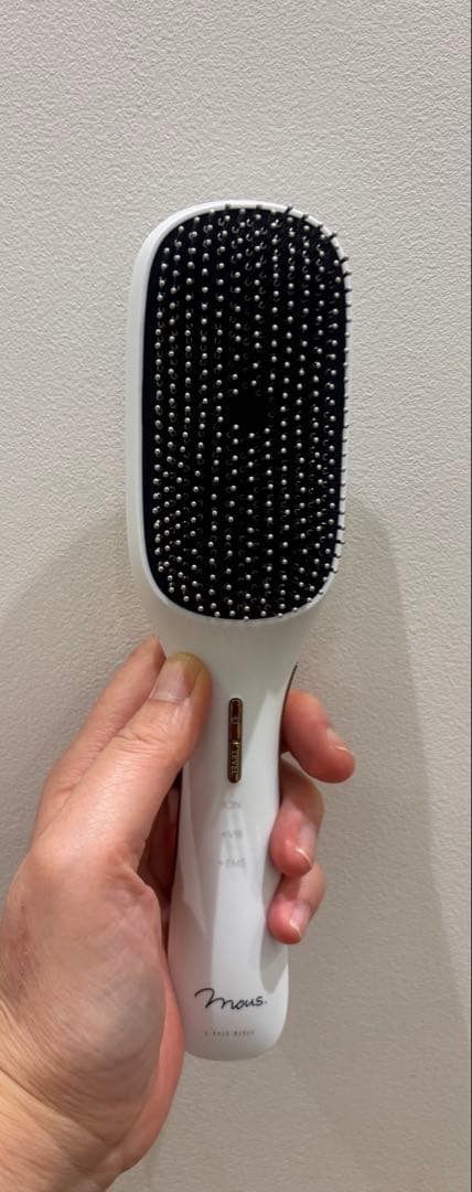 Mous. スカルプブラシ ホワイト