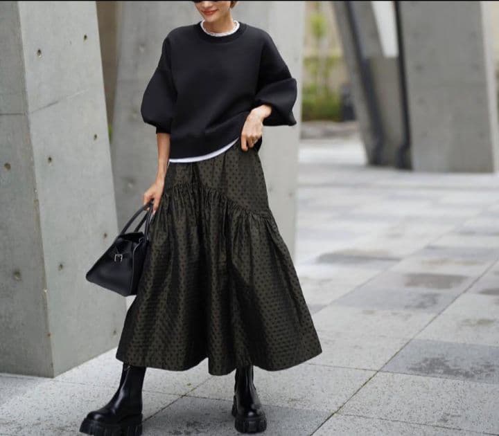 美品！Ellie ドットリバーシブルスカート