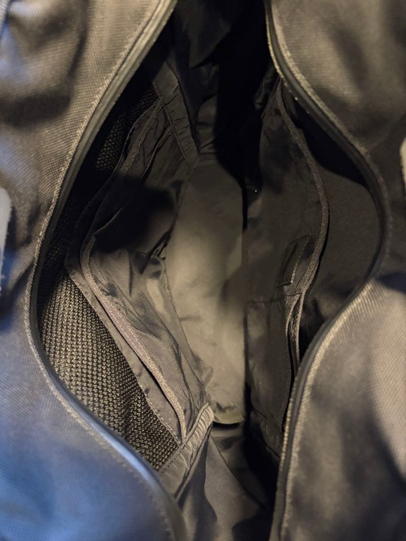MONOLITH TOTE OFFICE SOLID M トートバッグ