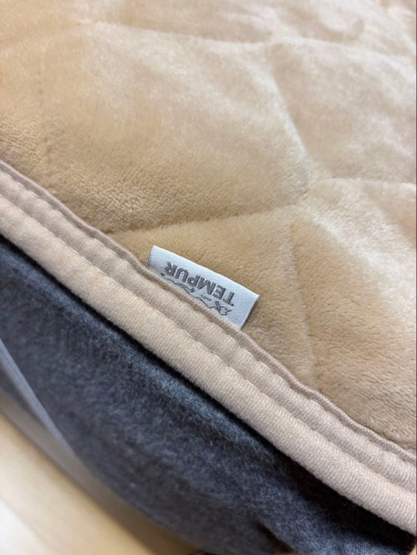 セミダブルベッドフレームとマットレスセット