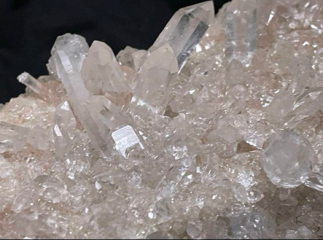 ピンクマニカラン水晶クラスター　レコードキーパー△たくさん　セルフヒールド　貫入