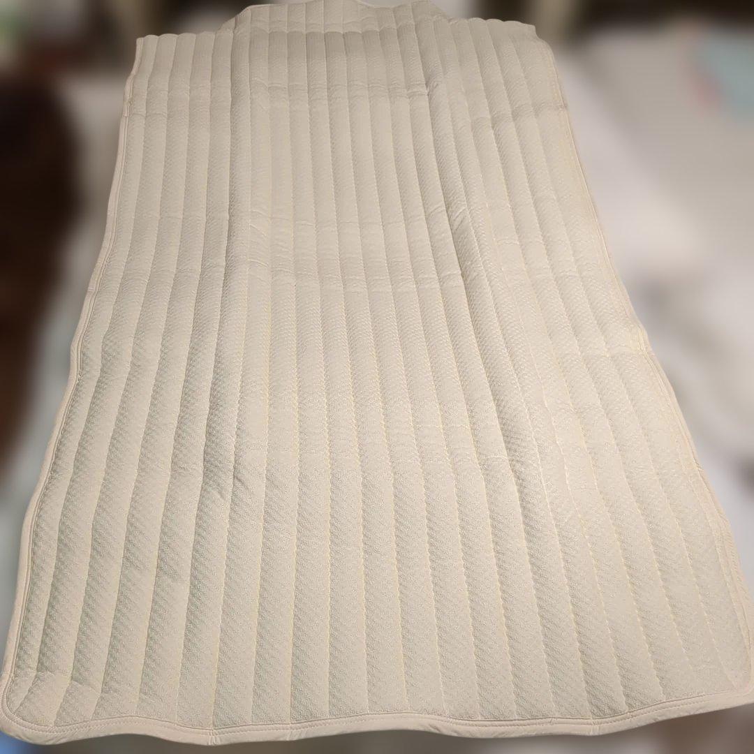 シンクエンスのアウトラスト 敷きパッド