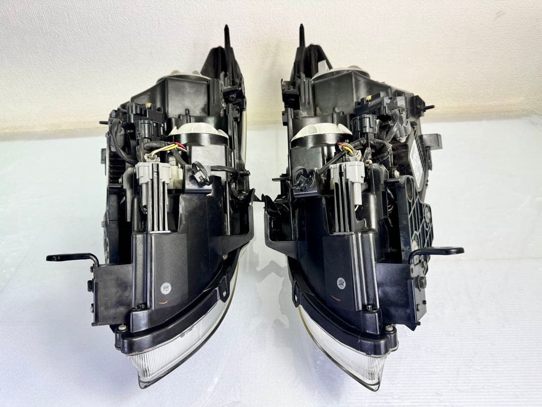 フーガ Y51 KY51 HY51 KNY51 前期 HID ヘッドライト左右