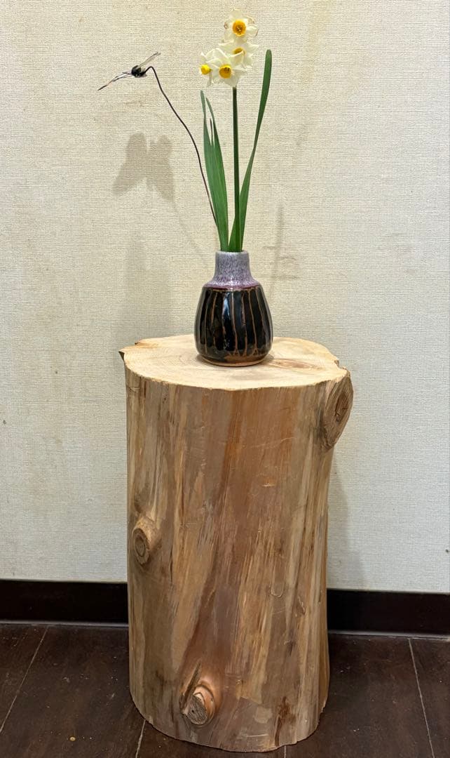 青森ヒバの丸太スツール