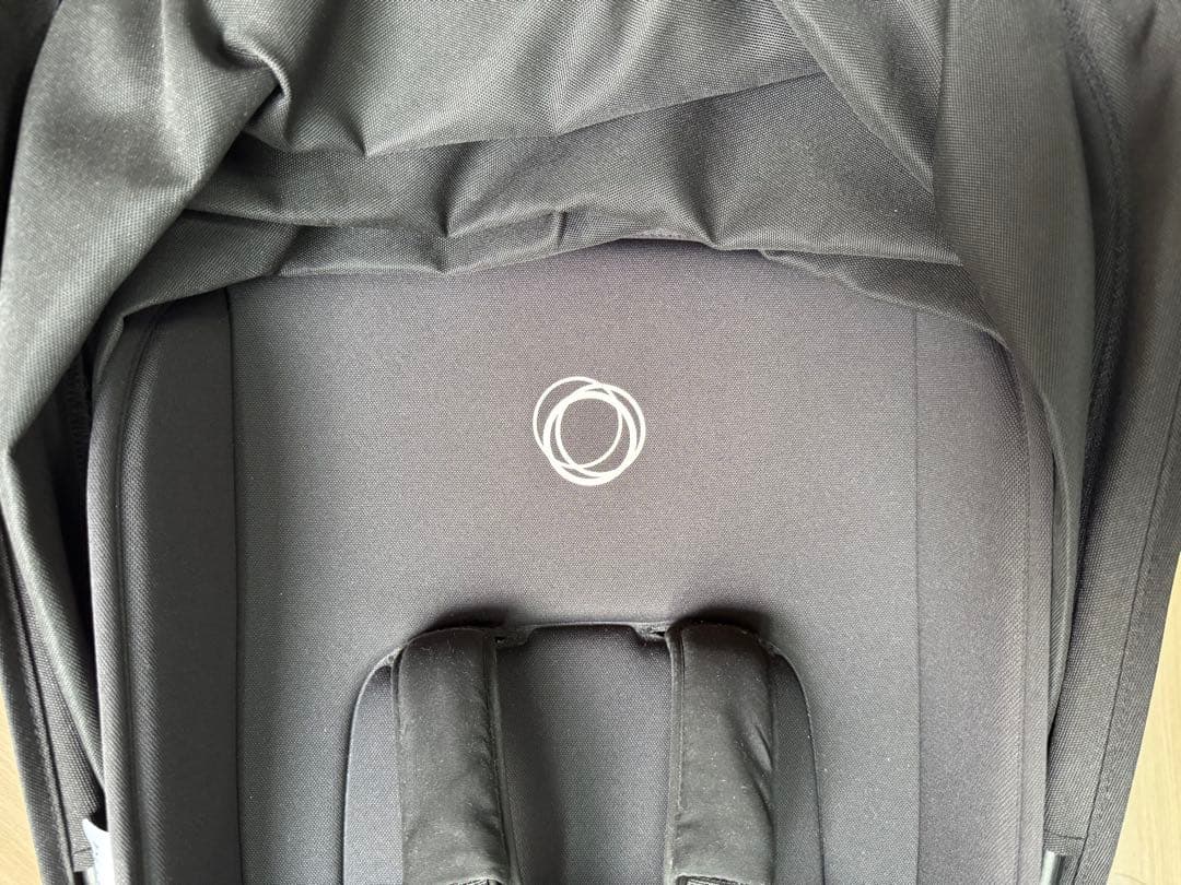 【bugaboo bee3】バガブーベビーカー　限定サンキャノピー付き