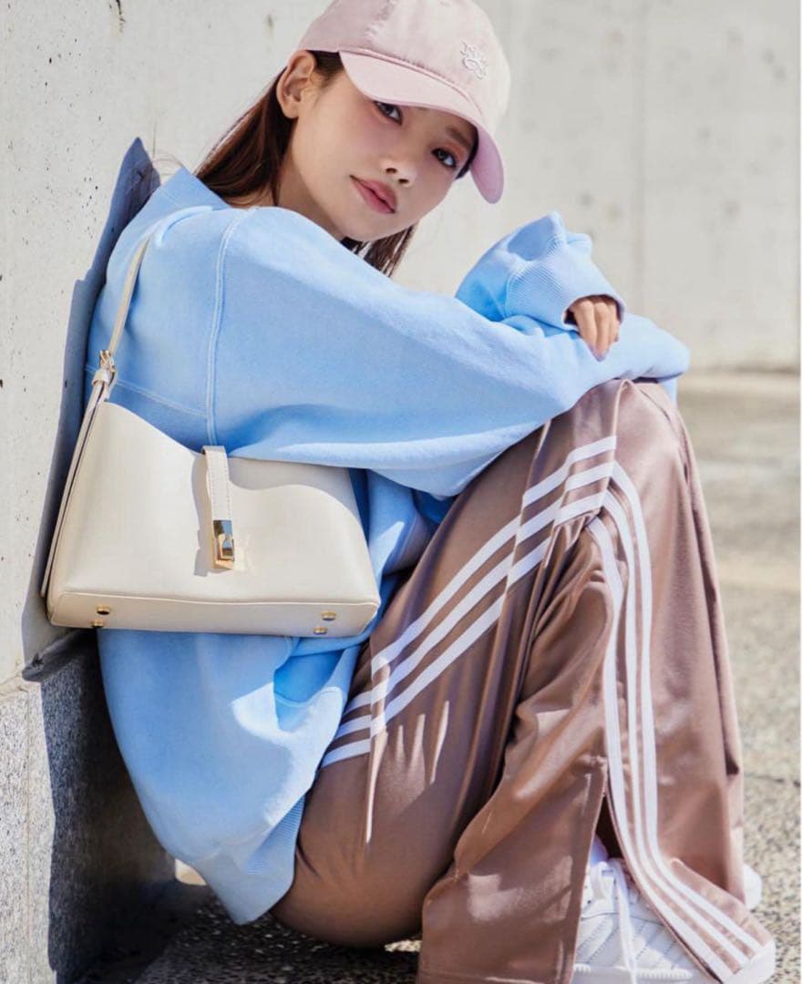 snidel adidas ブラウンジャージ　XS