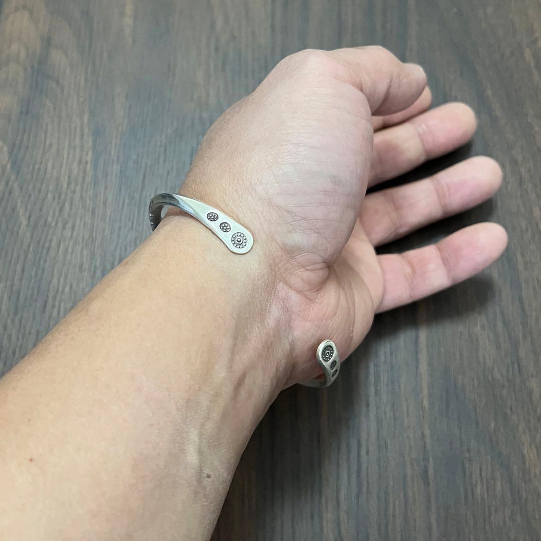 dice【新品・未使用】バングル カレンシルバー 純銀97％ カレン族