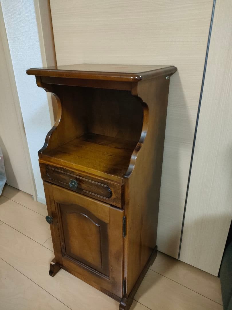 カリモク コロニアル 電話代 花台