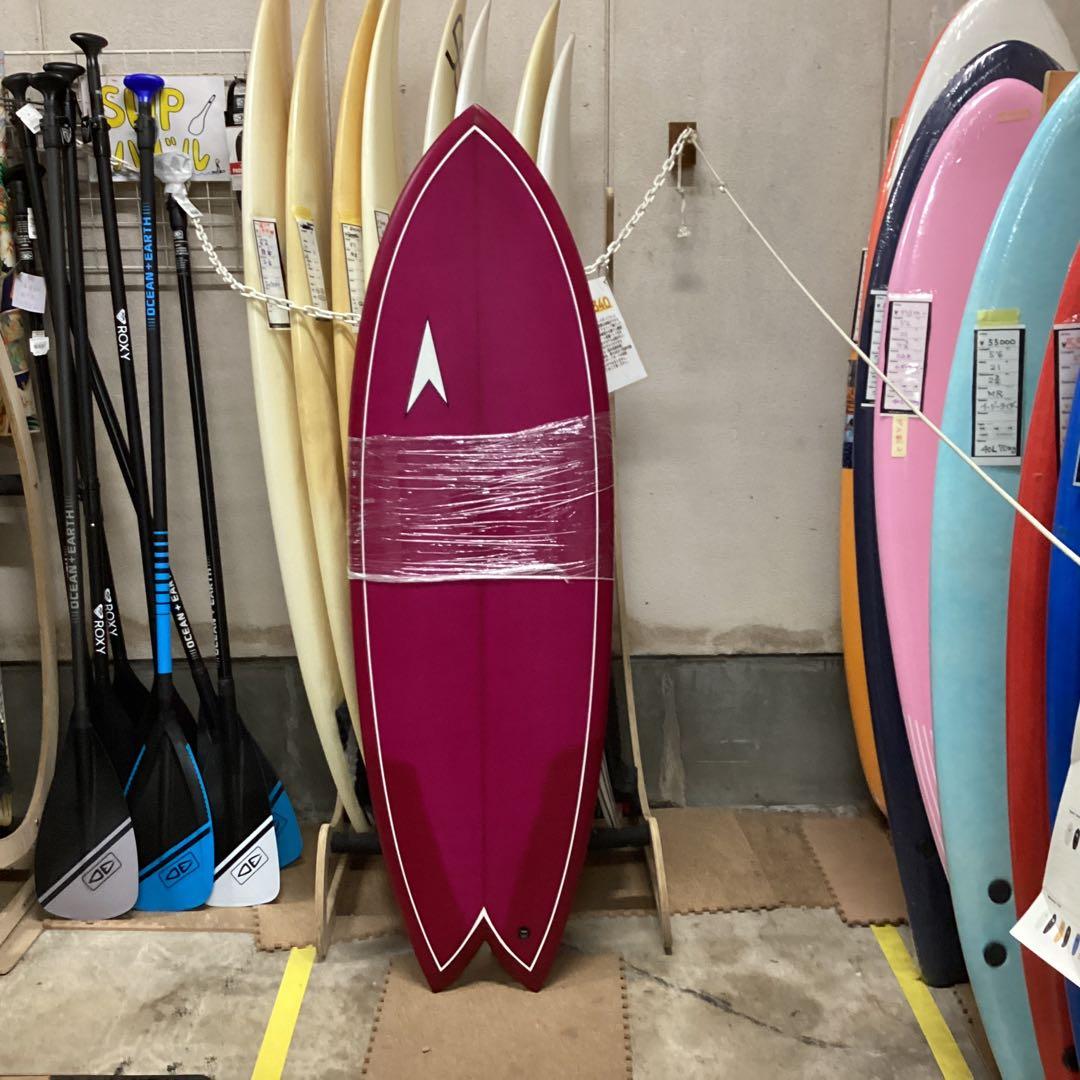 新品格安トップシェイパーバーンサーフボードチャンネル入り5’4フィッシュクール