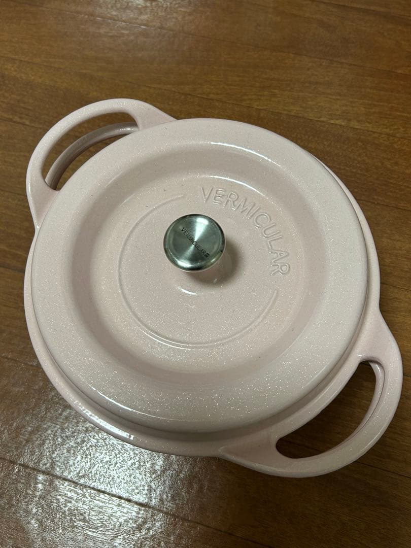 VERMICULAR 両手鍋 ピンク 22cm
