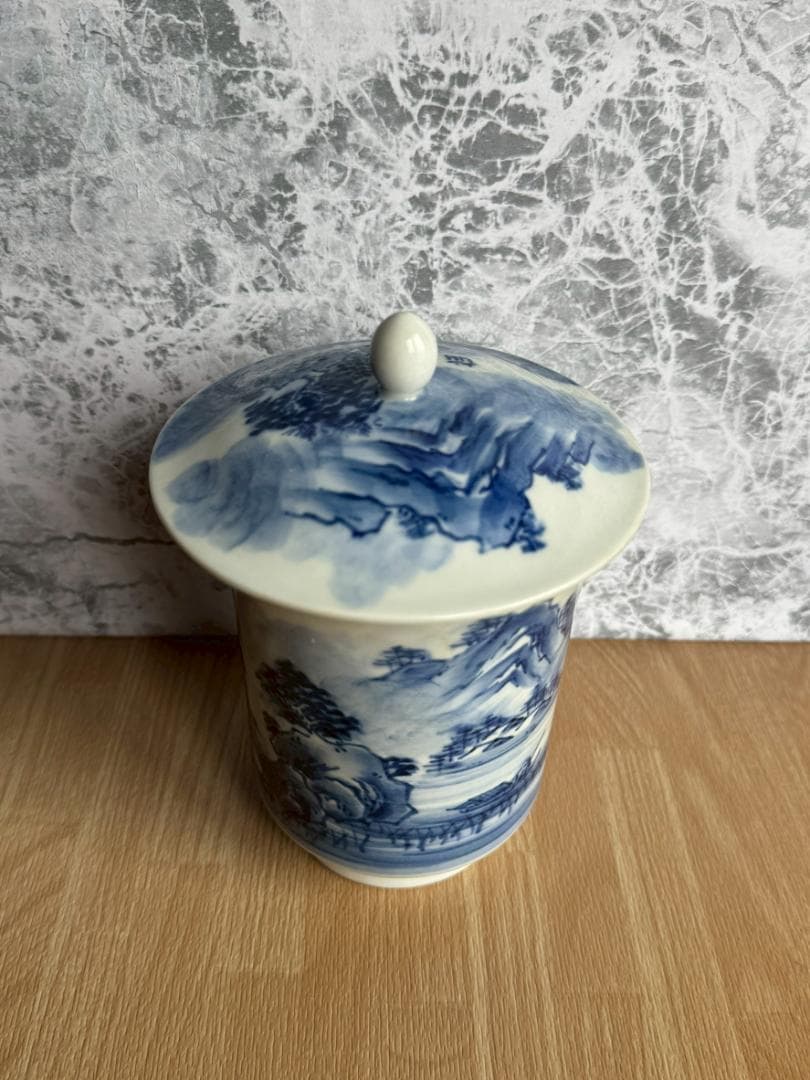 有田焼 青い風景画の湯呑み