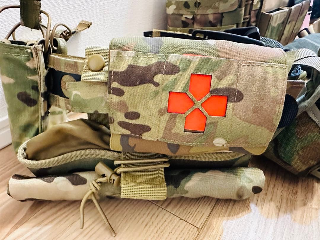 サバゲー装備　ヘルメットベルト　プレートキャリア　おまけ付きセット