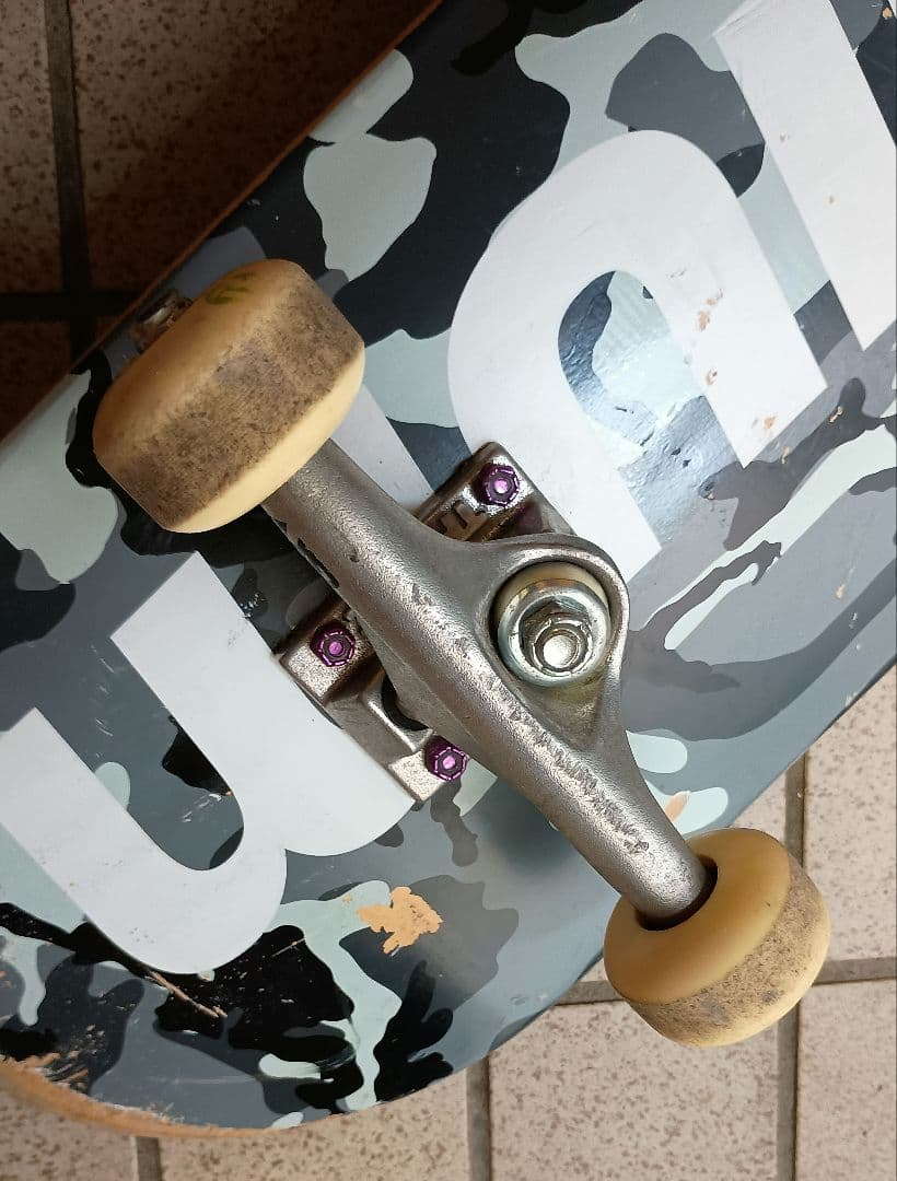 中古 プレミアム スケートボード 8.0インチ