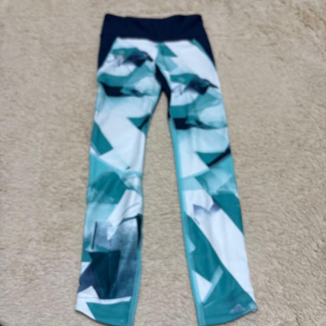 【新品未使用】アンダーアーマーSTORM ランニングウィンドブレーカー&レギンス