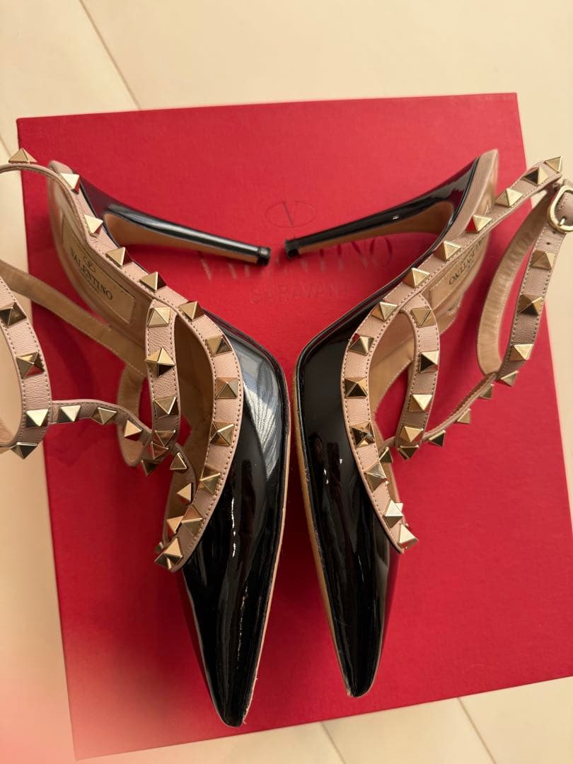 バレンティノ ガラヴァーニ ロックスタッズ ヒール36