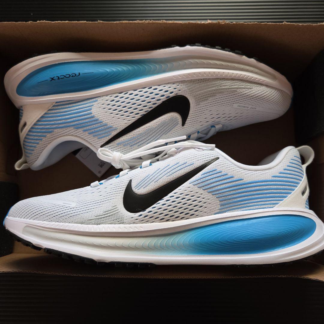 未使用❗ナイキ VOMERO 18 (GS) 25cm