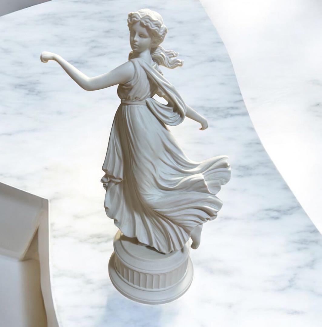 ま*あ様 ウェッジウッド フィギュリン ダンシングアワー