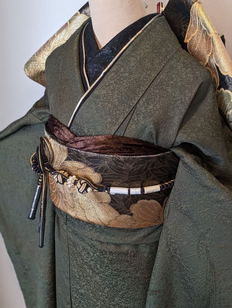 振袖フルセット 身丈168裄67 霞文 暈し染め カーキ 正絹 逸品