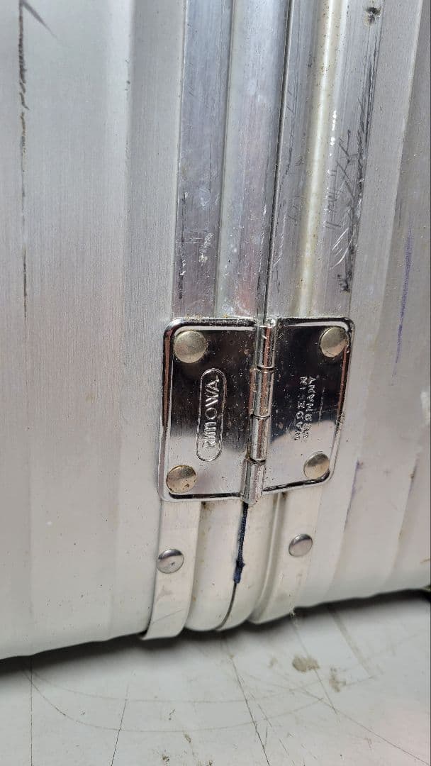 RIMOWA(リモワ) キャリーバッグ トパーズ 931.77 シルバー /4輪