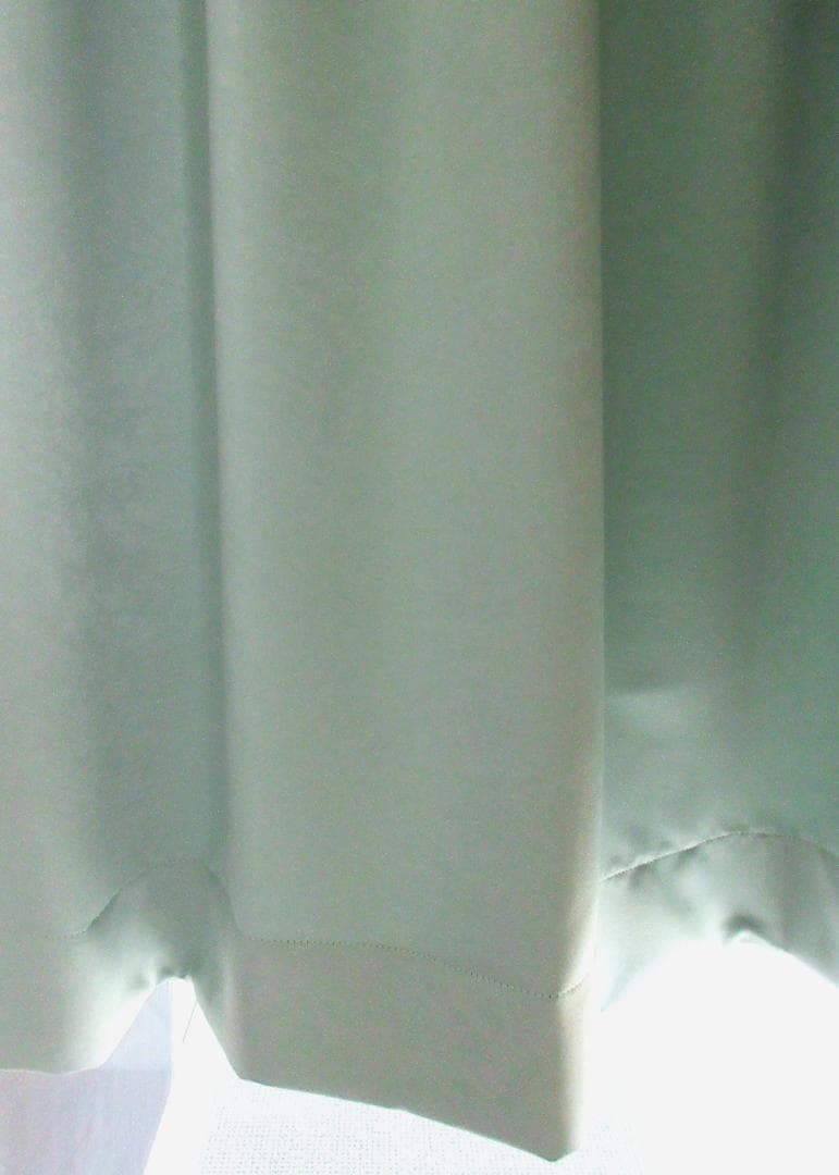 プロフィールご覧 ★防炎遮光(BM0002)と防炎レース(M127)の4枚