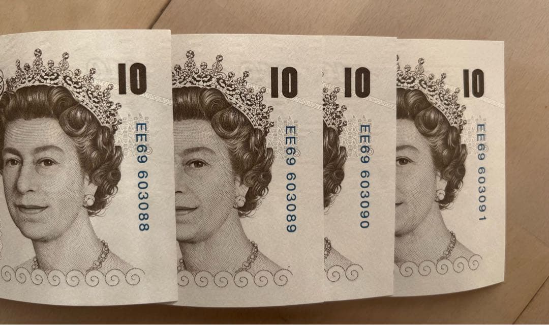 イギリスポンド【旧紙幣】130ポンド 連番あり