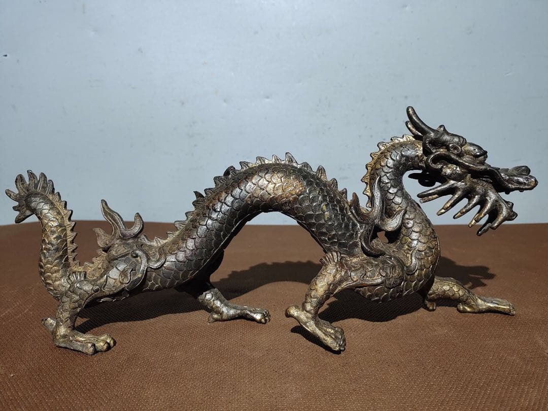 時代物　純銅製泥金龍　アンティーク　置物　古美術