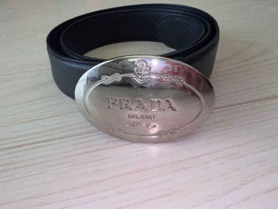 PRADA ブラックレザー ベルト　ユニセックス