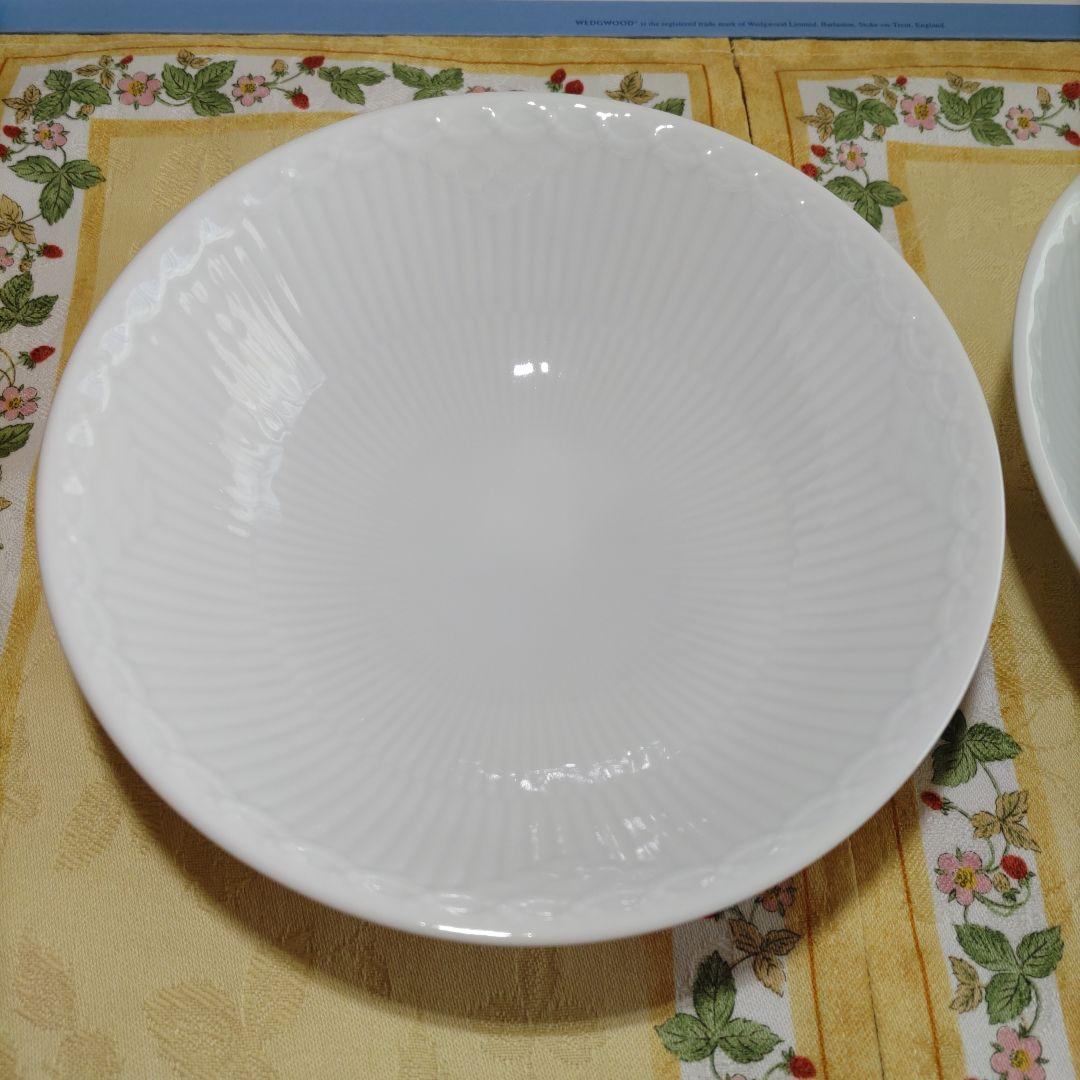【未使用品】ロイヤルコペンハーゲン　ホワイトフルーテッド　ハーフレース　ボウル