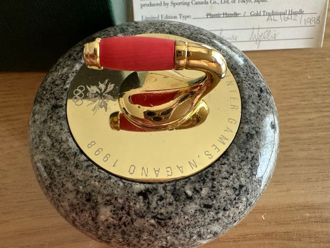 新品超超希少 カーリングストーン 長野オリンピック公式　台紙シリアルナンバー