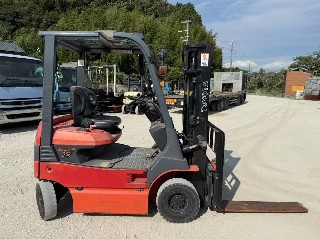 トヨタフォークリフトバツテりー車7FB15揚高3000mm1.25t(A319）