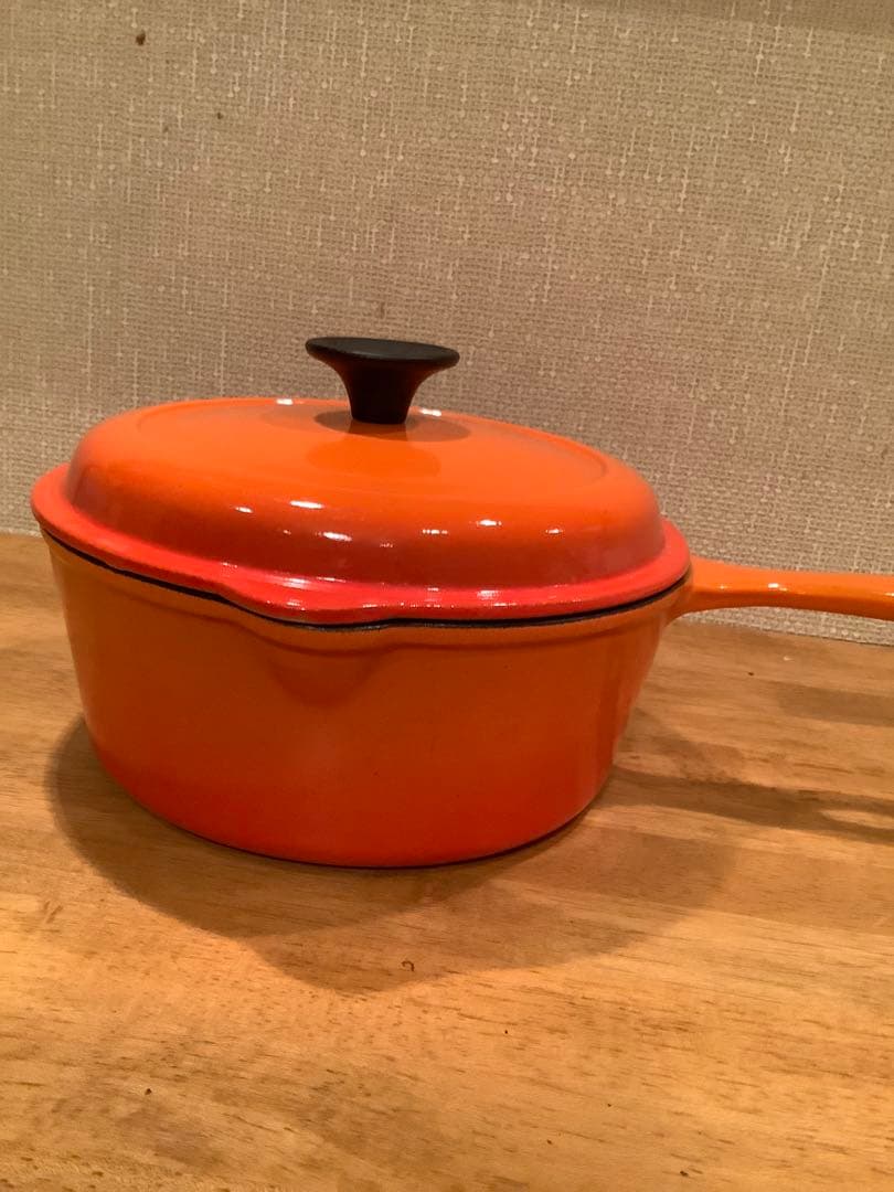 ルクルーゼ 片手鍋　20cm オレンジ色