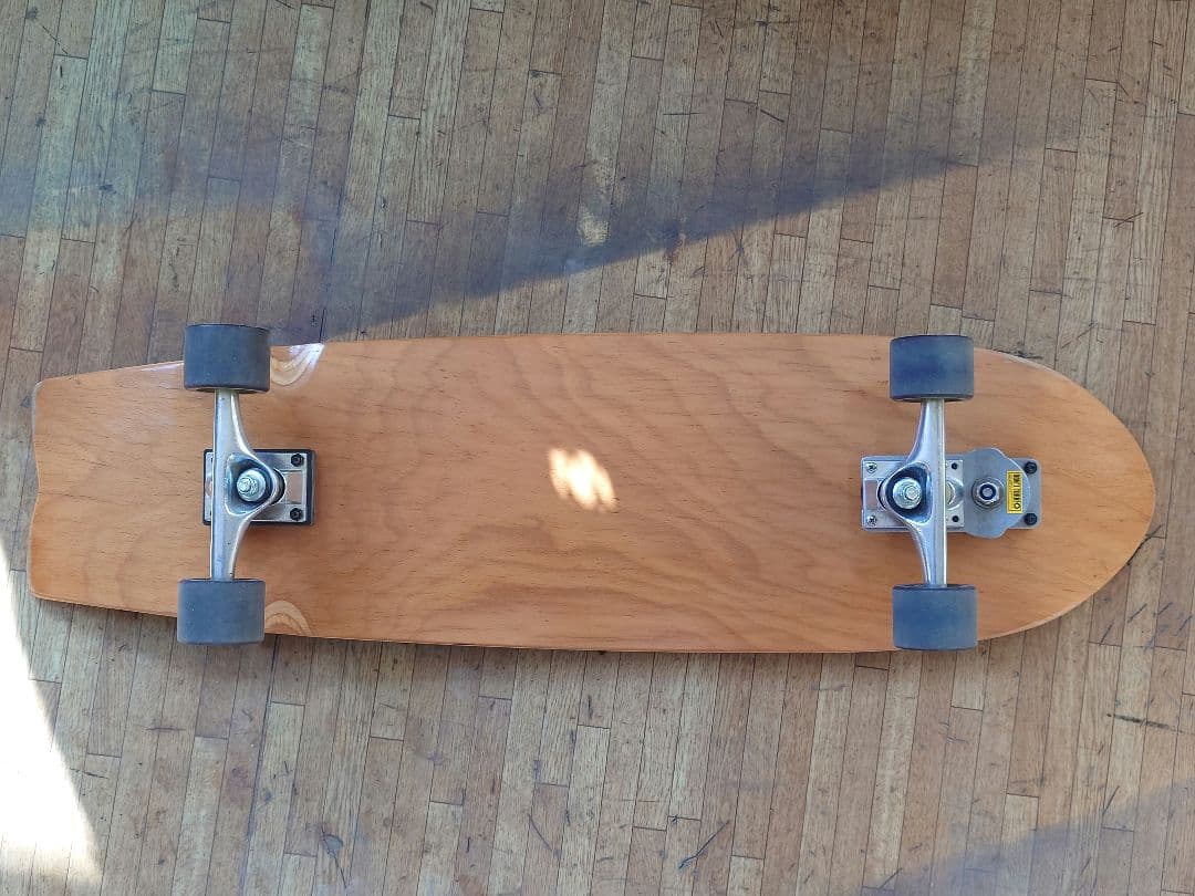 サーフスケートボード