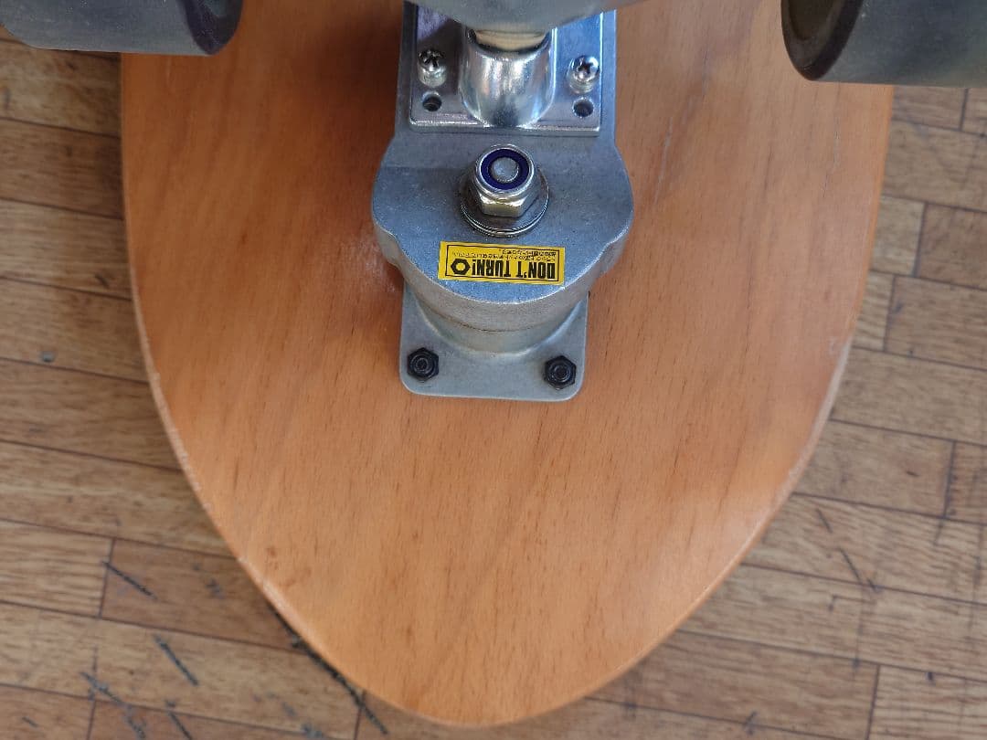 サーフスケートボード