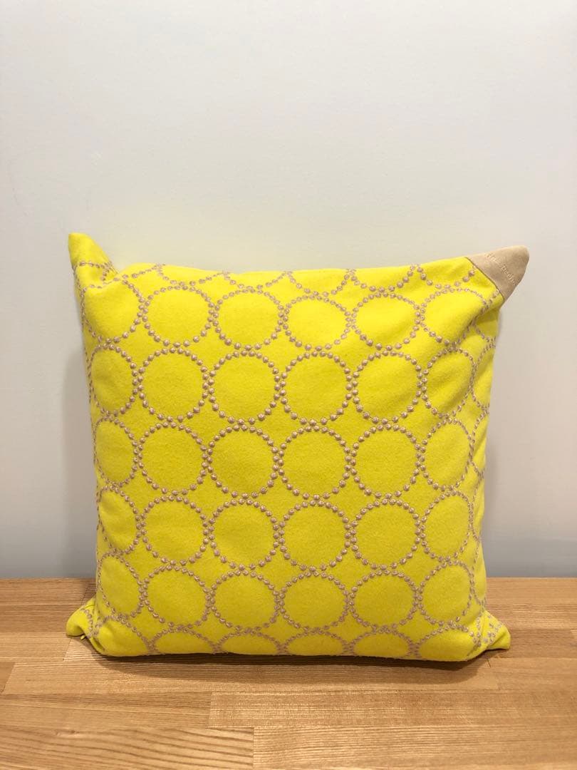 ミナペルホネン  minaperhonen タンバリン　クッション小　イエロー