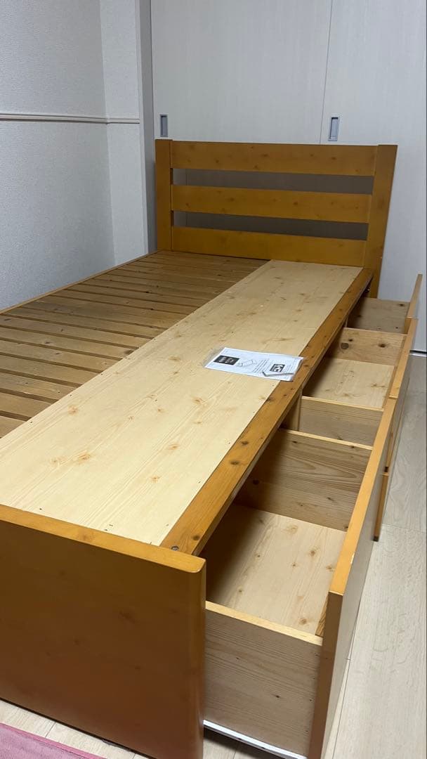 【送料込・最低価格】木製シングルベッドフレーム 引き出し付き