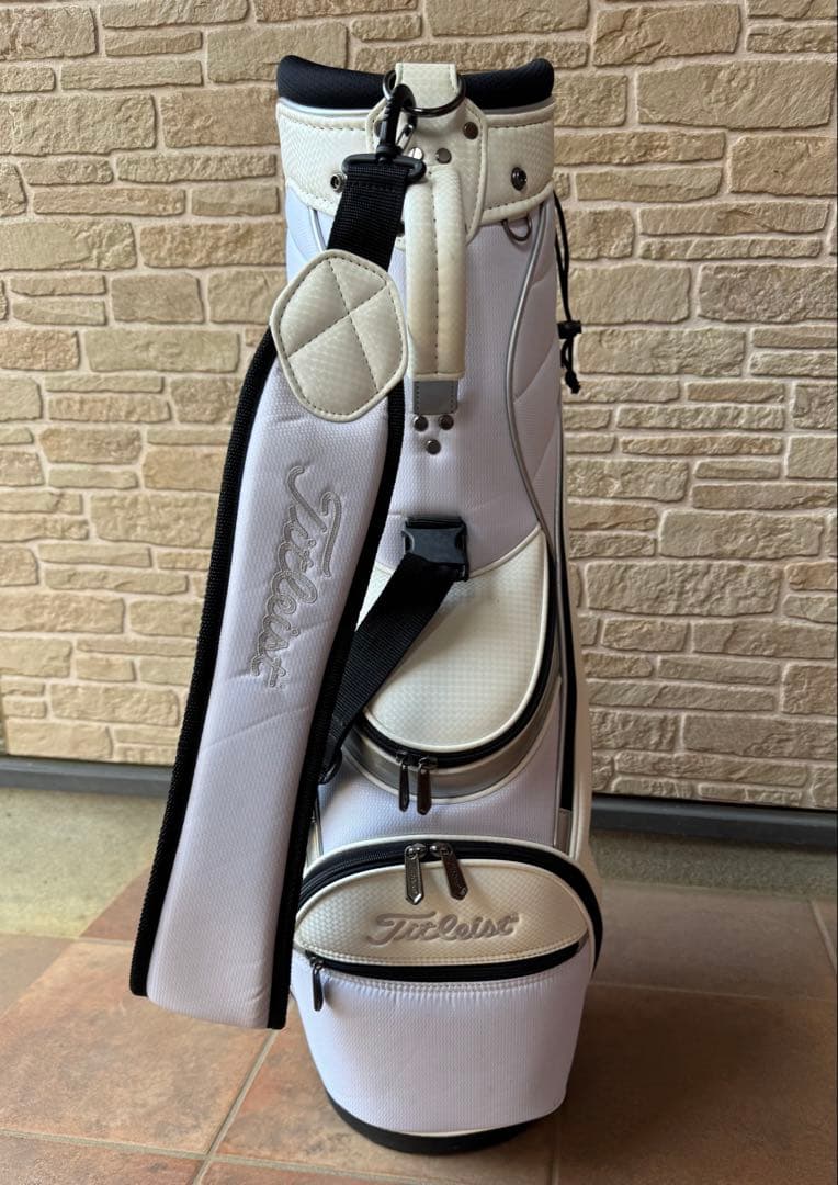 希少　美品　大容量　Titleist タイトリスト キャディバッグ９型　ホワイト