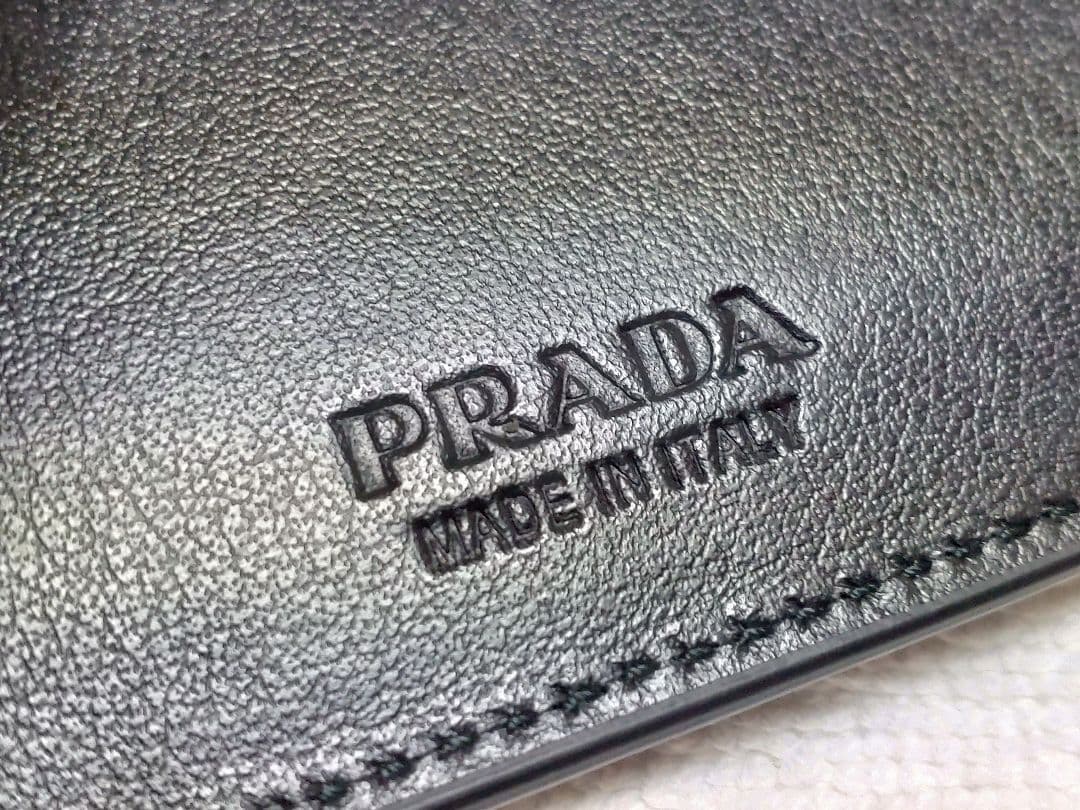 新品　PRADA　メンズ 二つ折り財布 2MO738　SAFFIANO　ブラック