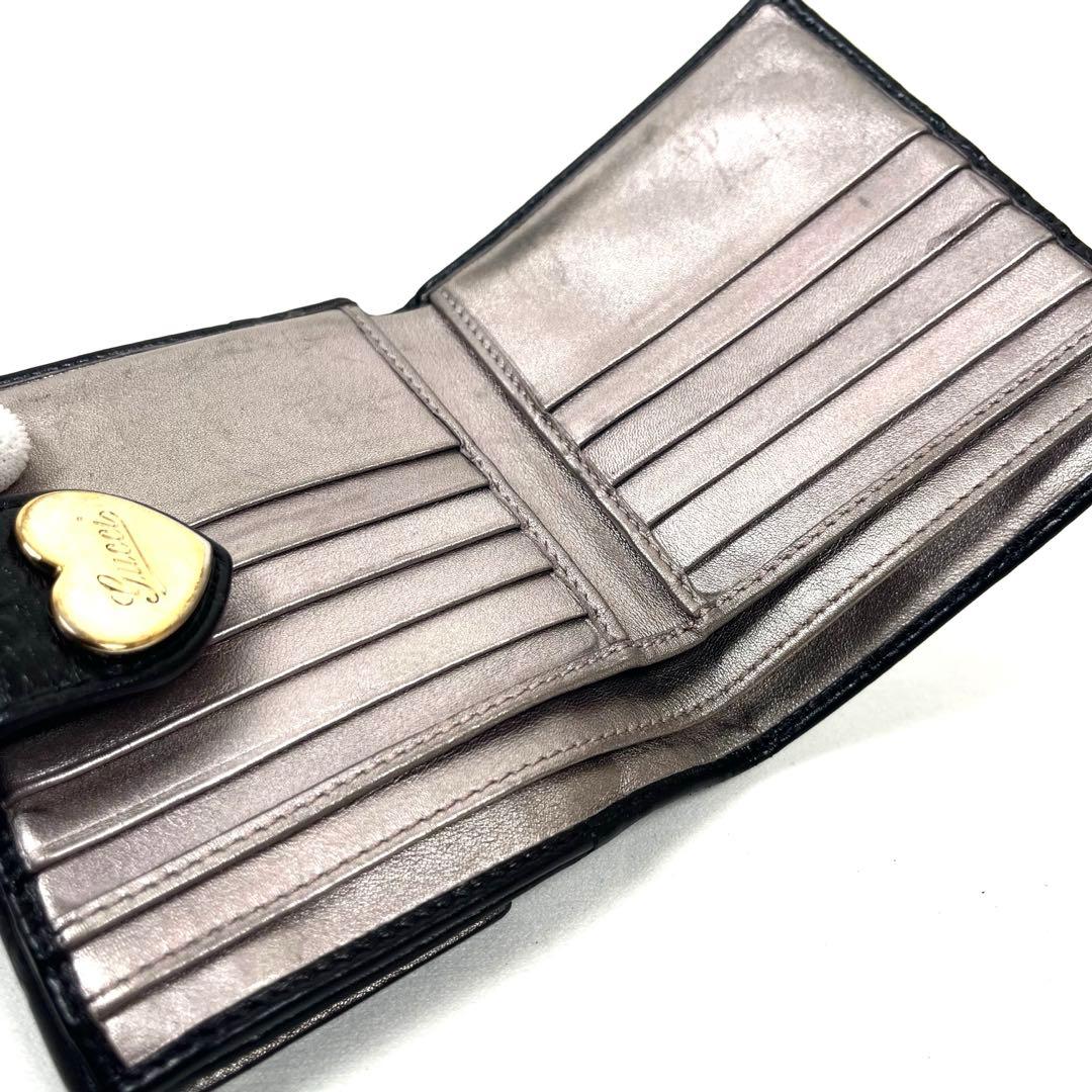 グッチ　折り財布　ハートロゴプレート　GGシマレザー　総柄エンボス　コンパクト