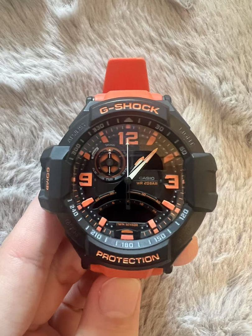 【美品】G-SHOCK 腕時計GA-1000-4A