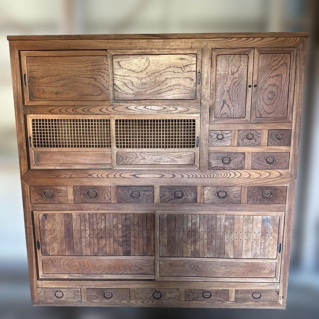 ヴィンテージ素晴らしい木製収納キャビネット 引き出し多数食器棚に❣️素敵すぎる‼️
