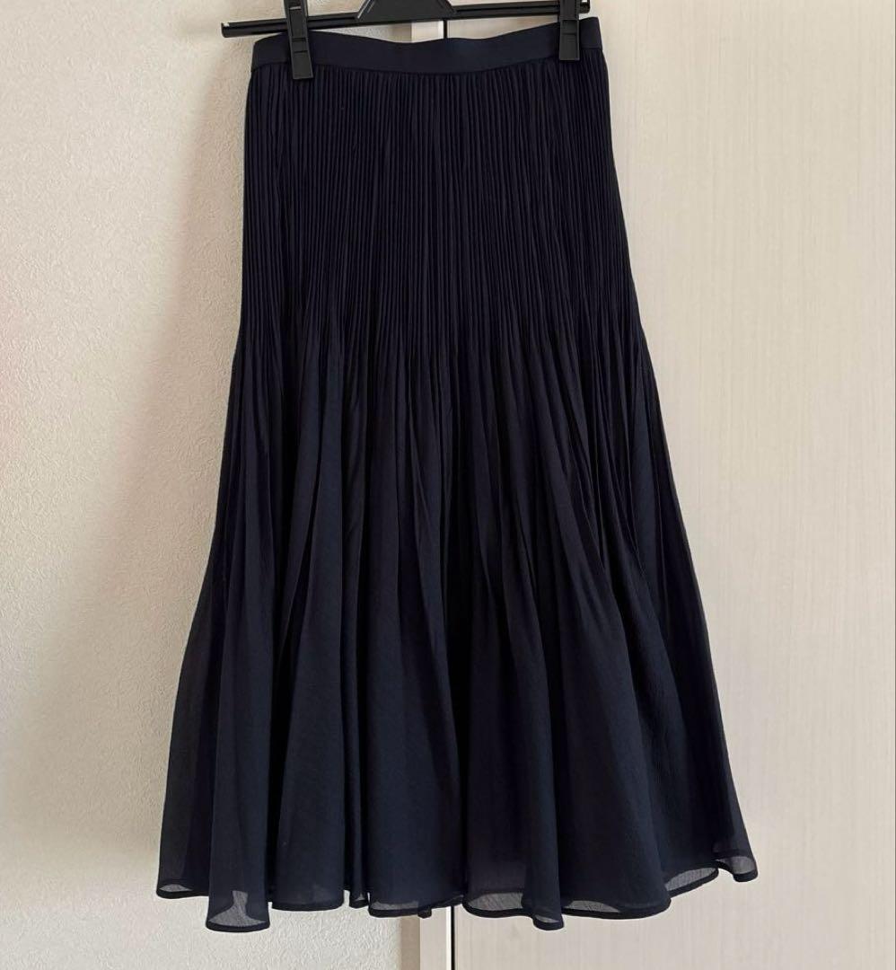 エポカ・シアークロス プリーツスカート
